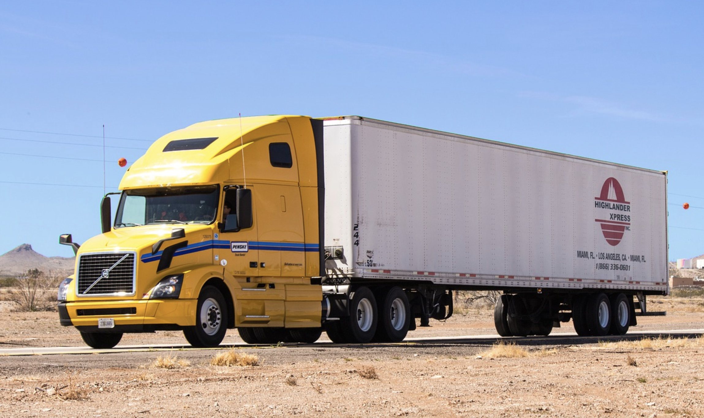 this image shows mobile truck repair in Paradise, AZ